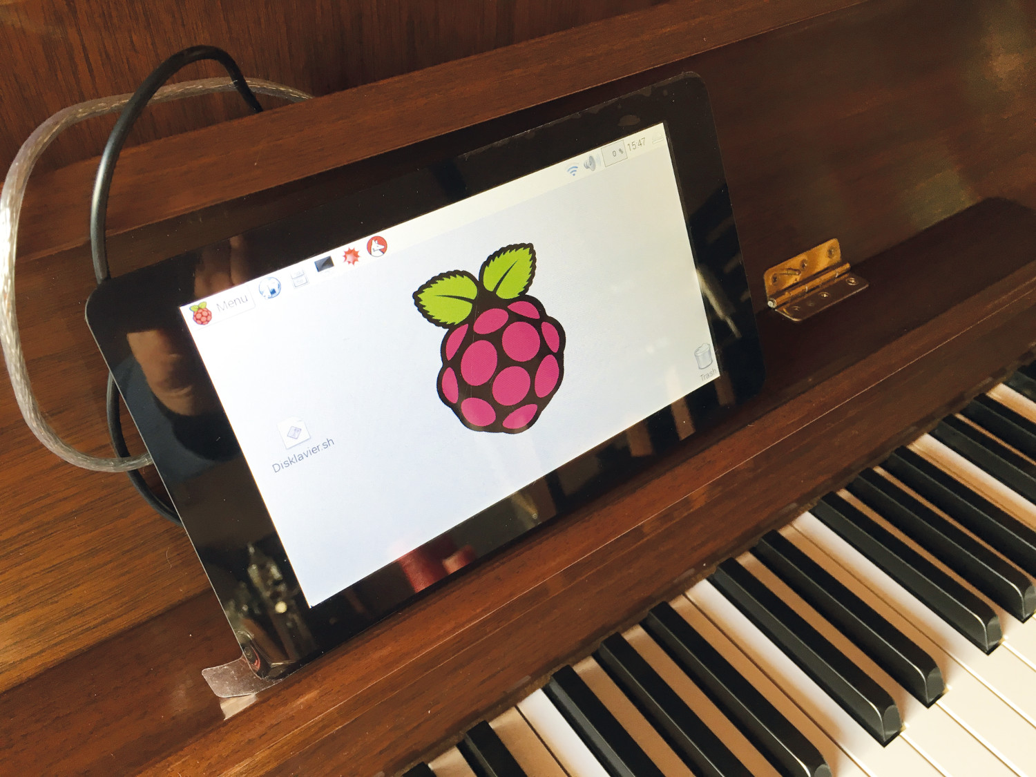  A Pi proudly playing a piano